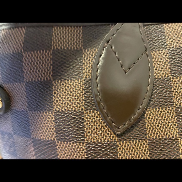 Louis Vuitton Neverfull MM tote - Picture 5 of 8